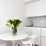Brand New And Modern 1bdr *
