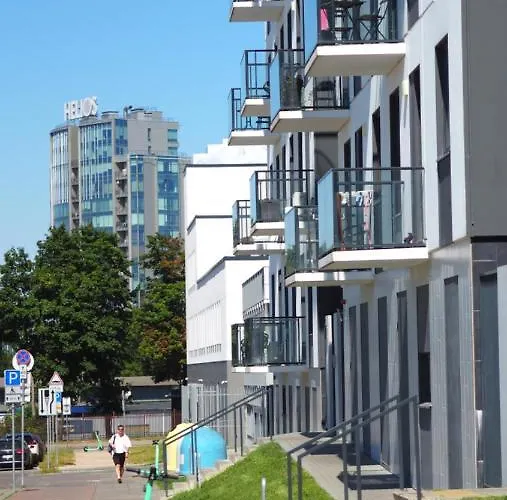 Appartement Brand New And Modern 1bdr *