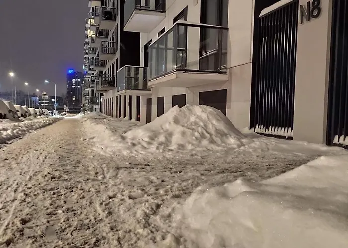 Brand New And Modern 1bdr *